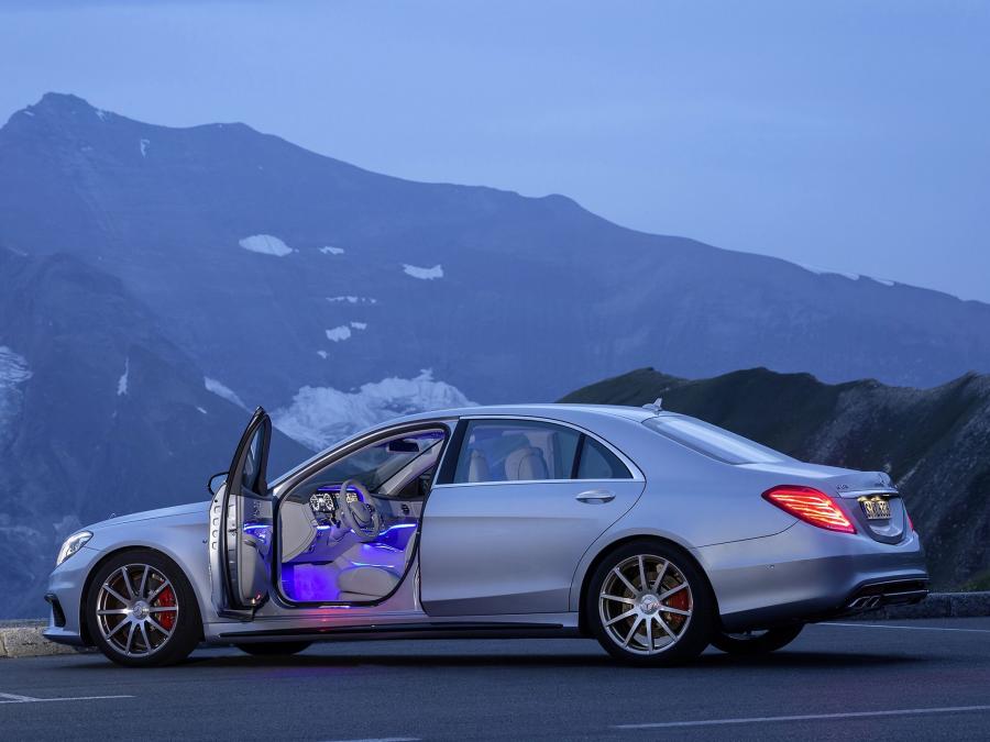  Mercedes-Benz S63 AMG 2013 года  (фото 10 из 30)